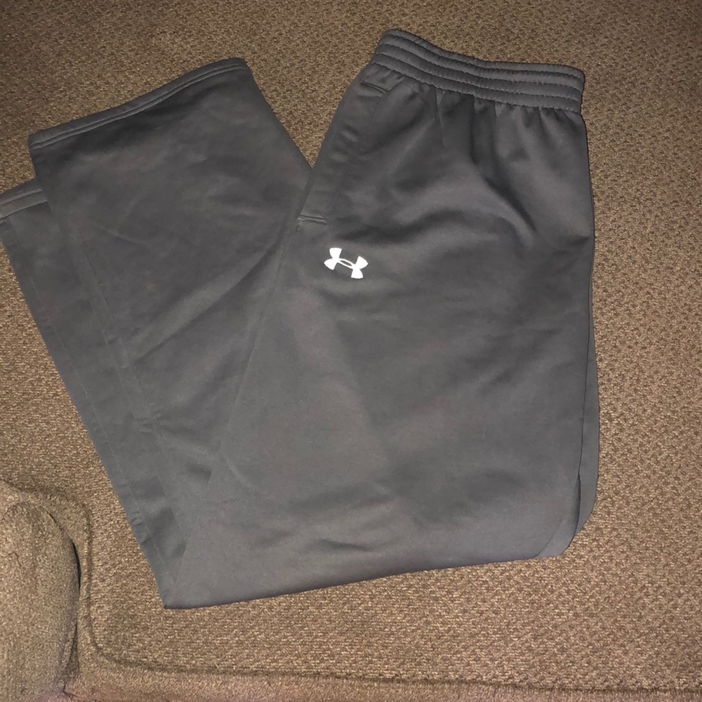 Men’s grey sweat pants
